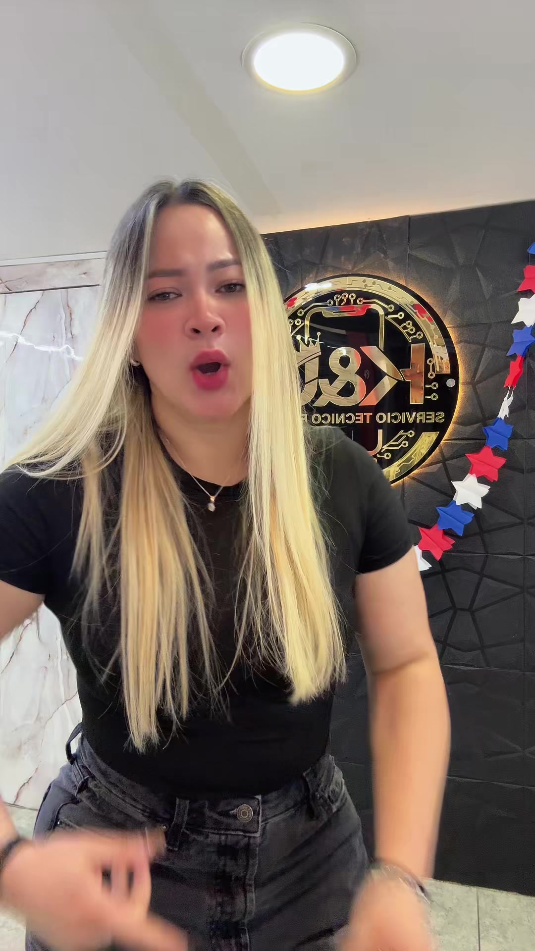 @LauraAndrea