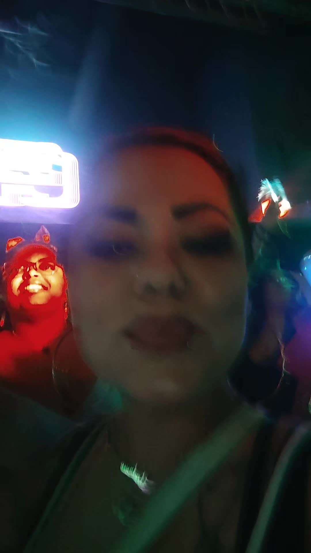 @mj