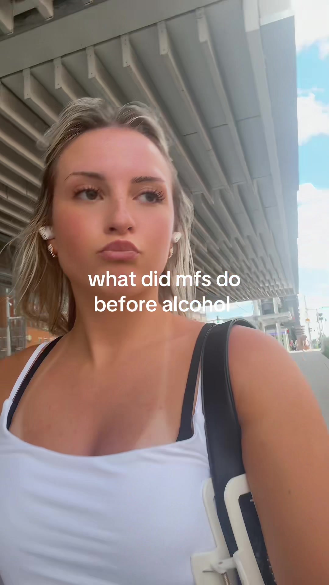 @chlo