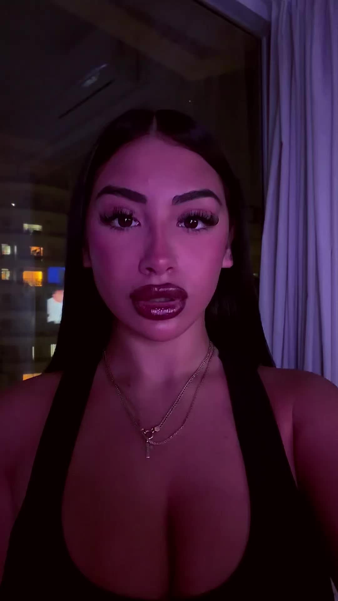@Storytimeadriana