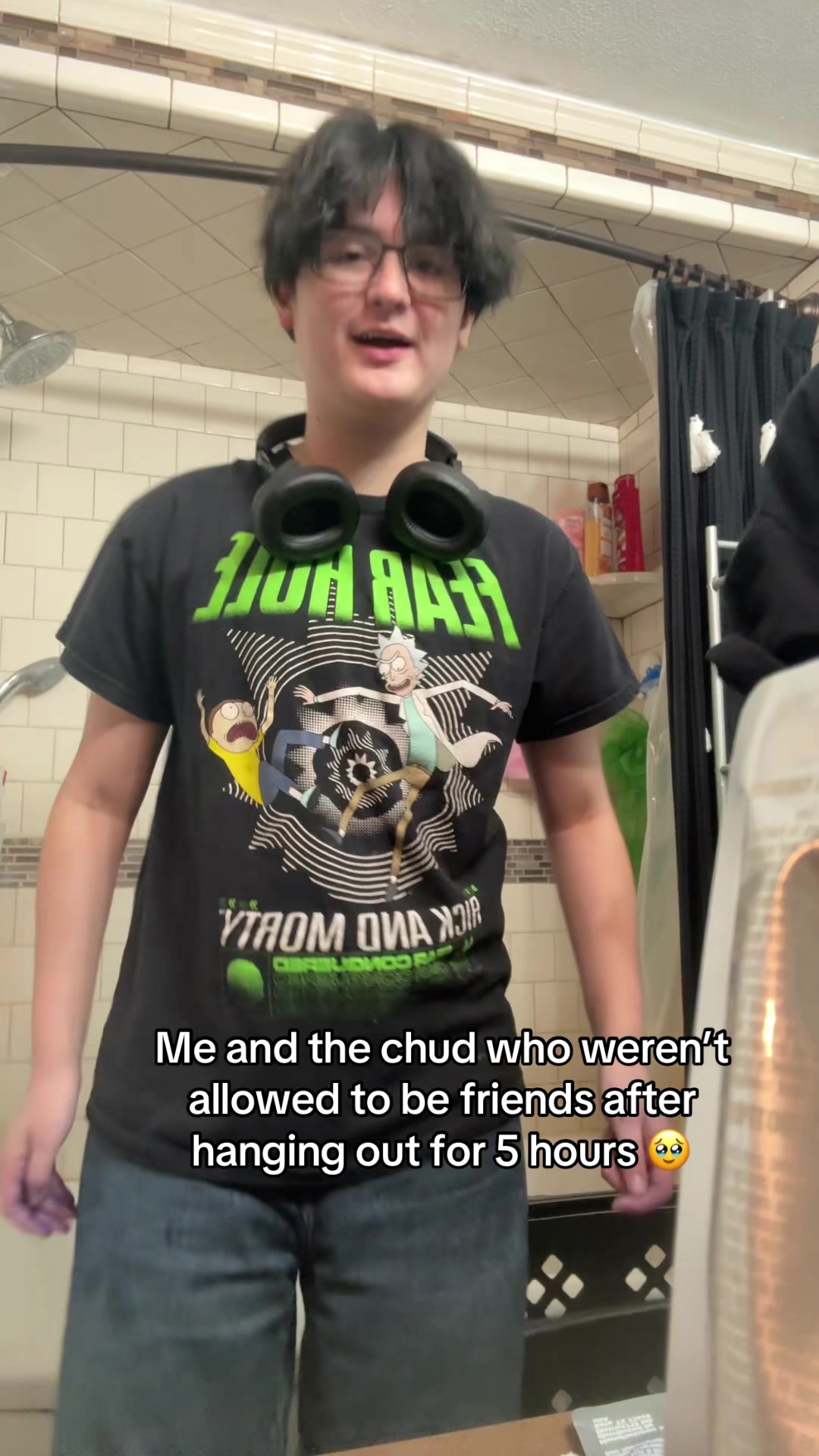 @Aj 🎧⚧️