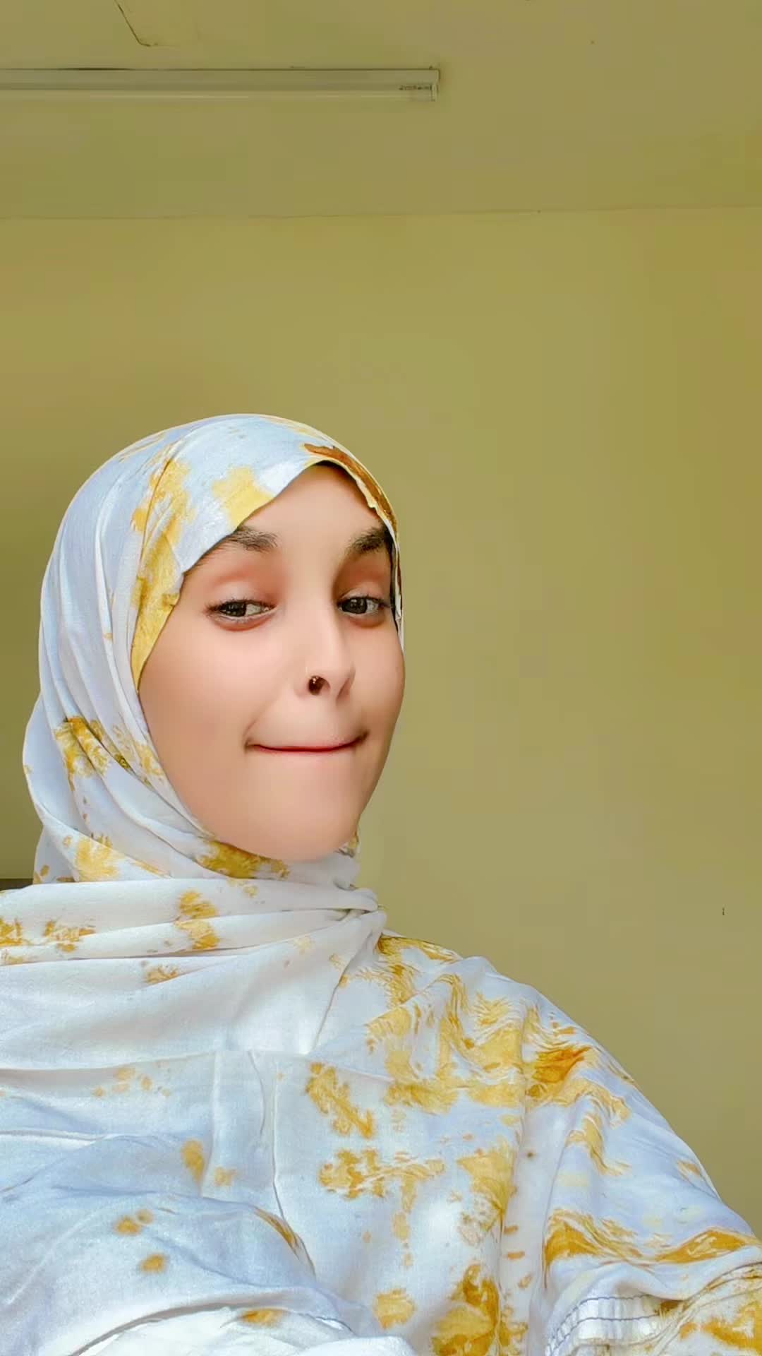 @Faiza janoo 👸