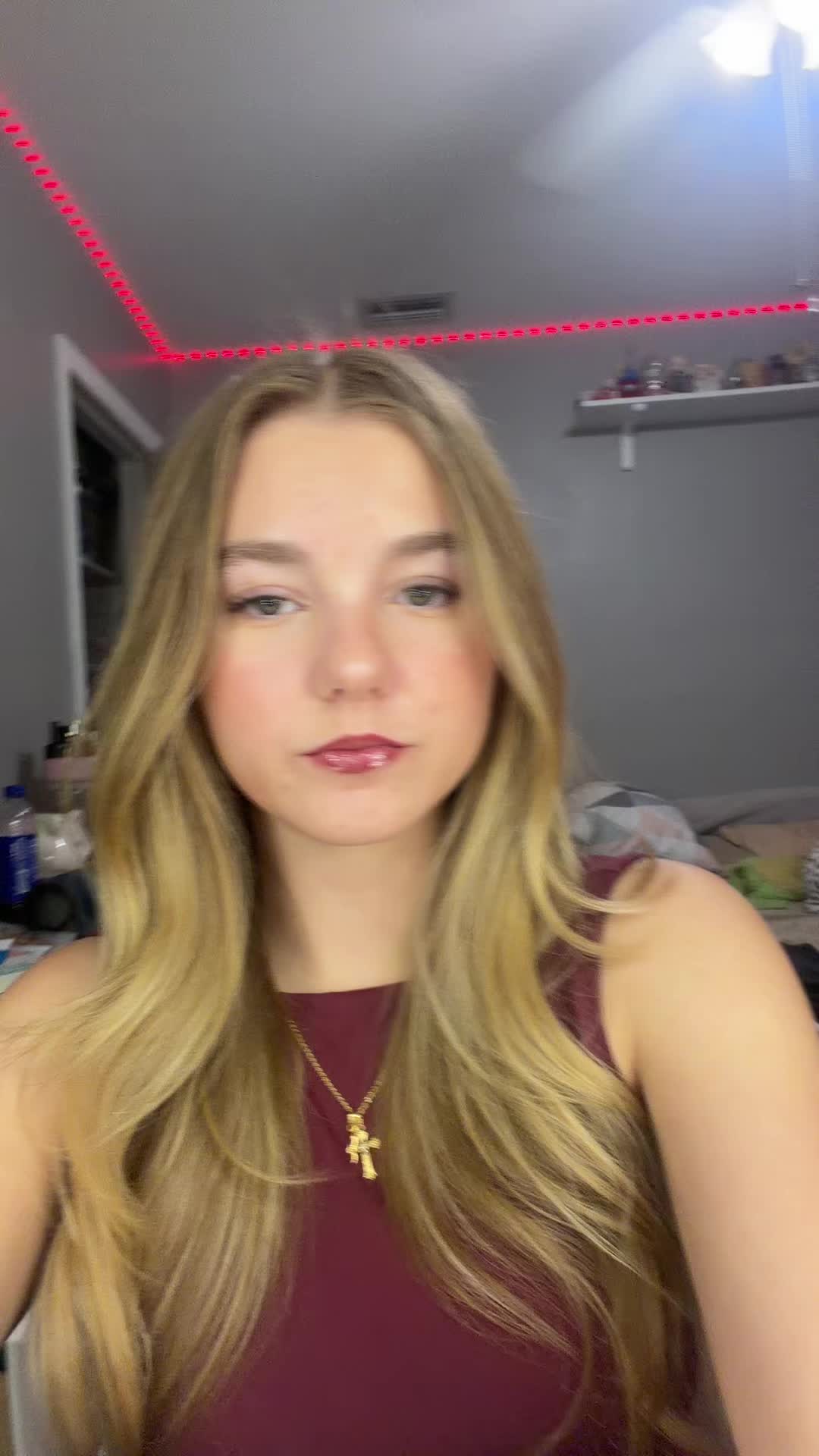 @alayna