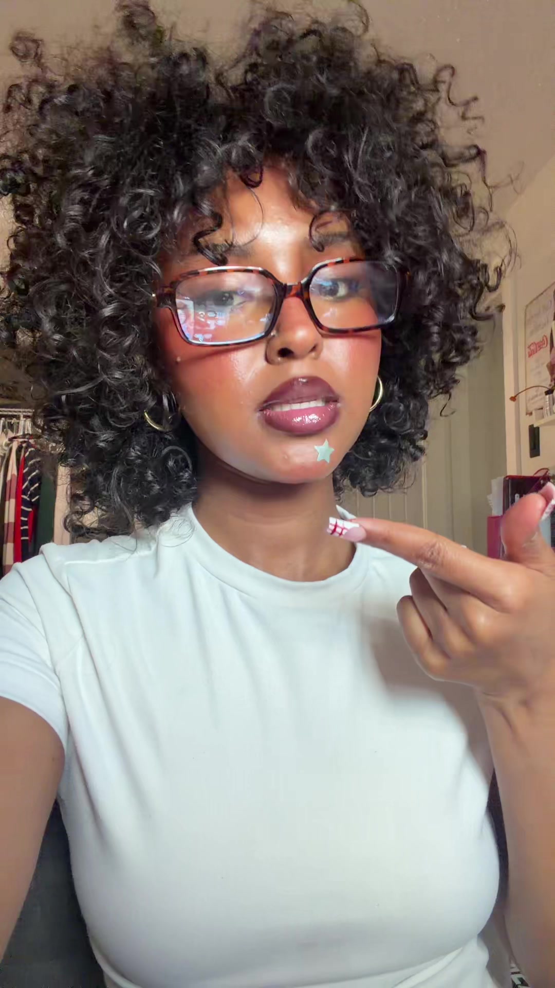 @T