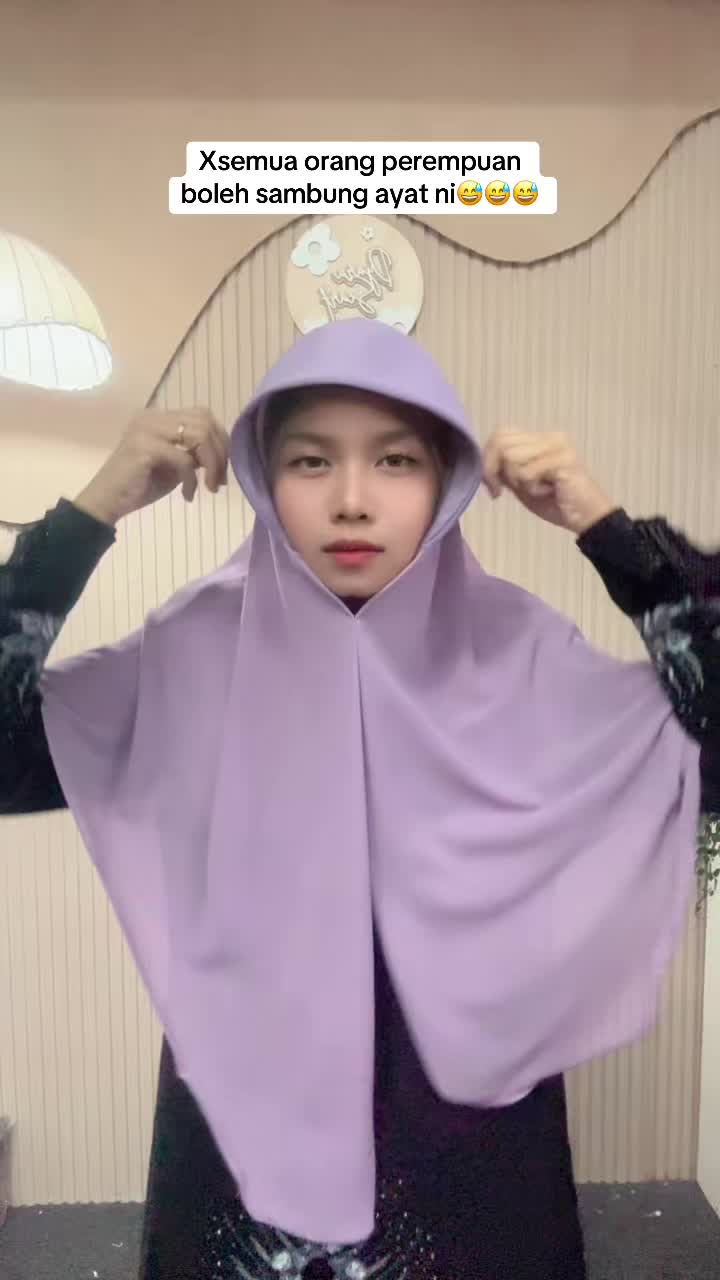 @Dyara Scarf