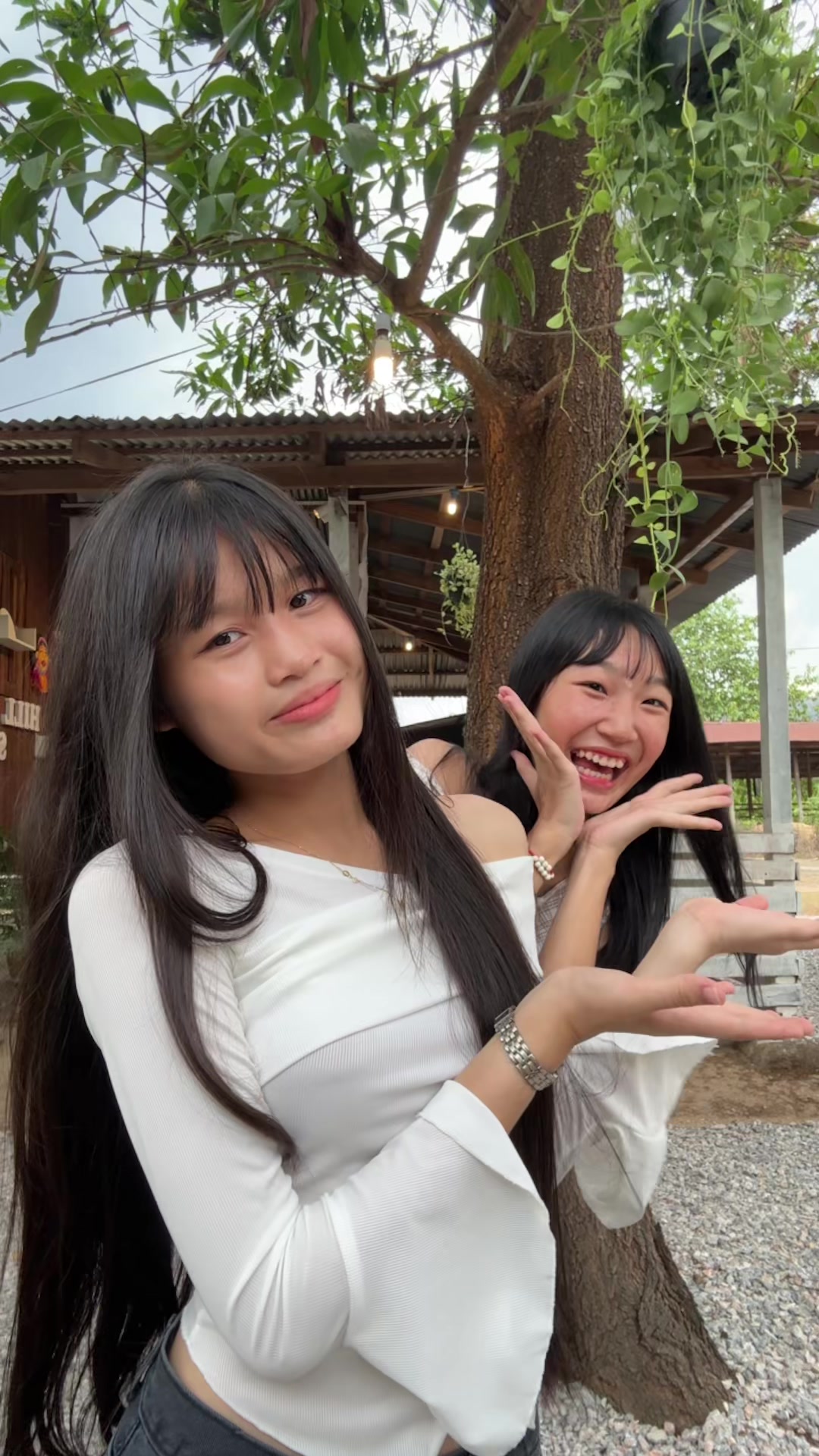 @Kyi Phawt Awar
