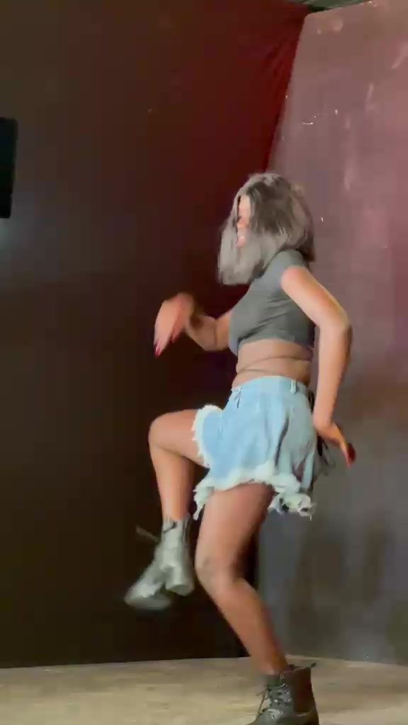 @Dash l&rsquo;am&eacute;ricaine🇯🇲danseuse