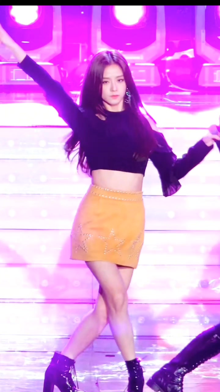 @Idolfocus╰➝ᵐᵃⁿᵘ