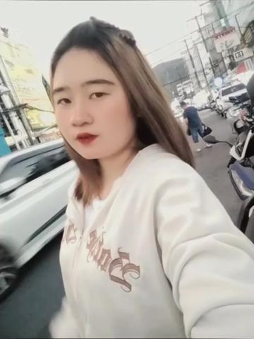 @อั้มชอบกินก๊วยเตี๋ยว🤪