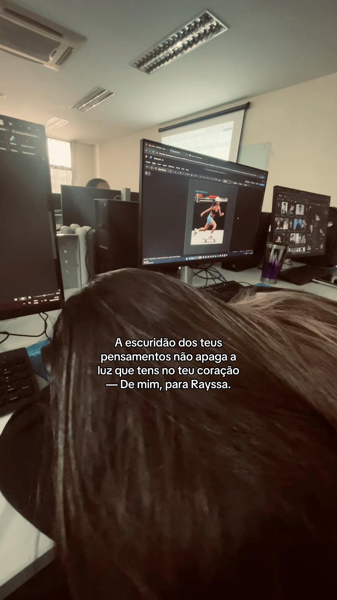@P É T A L A