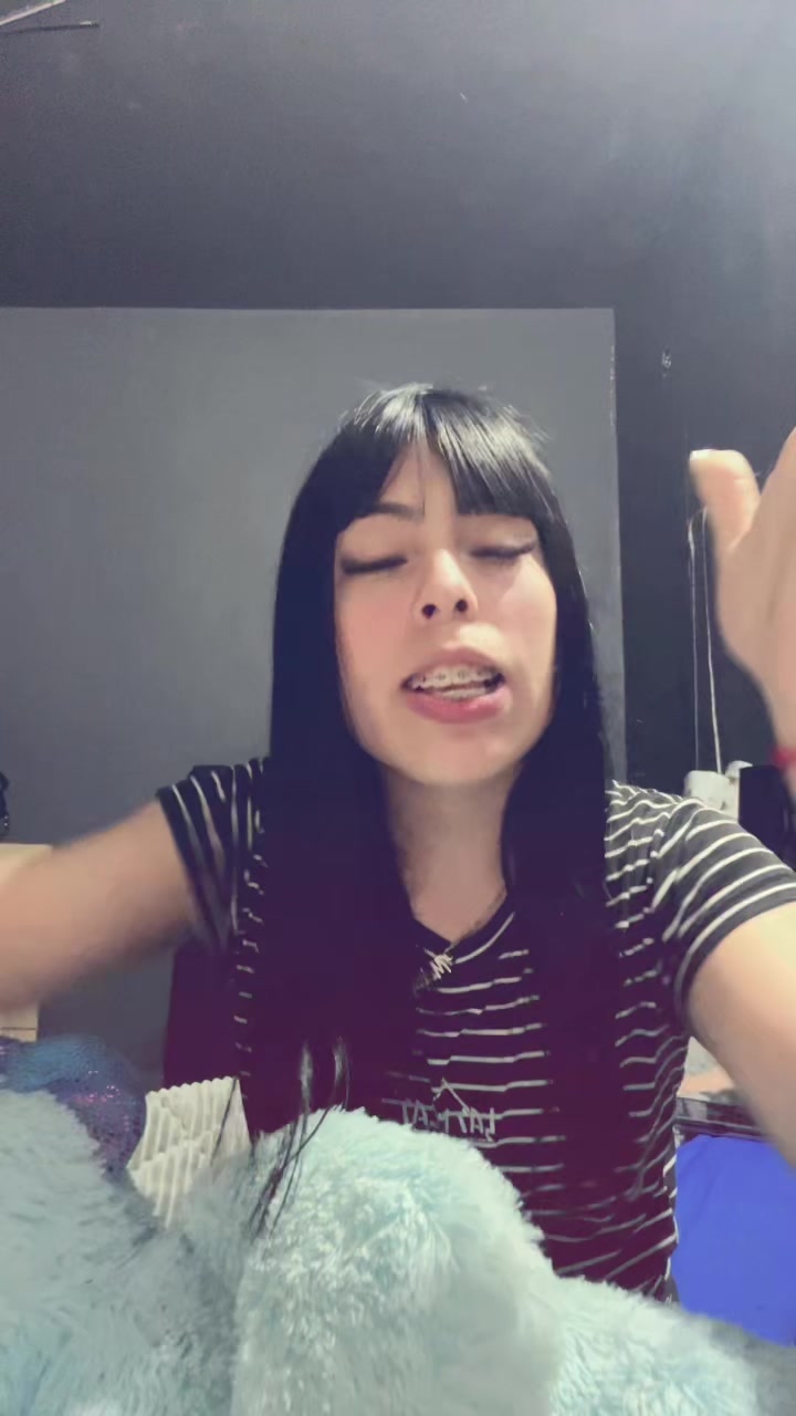 @melanytevezz