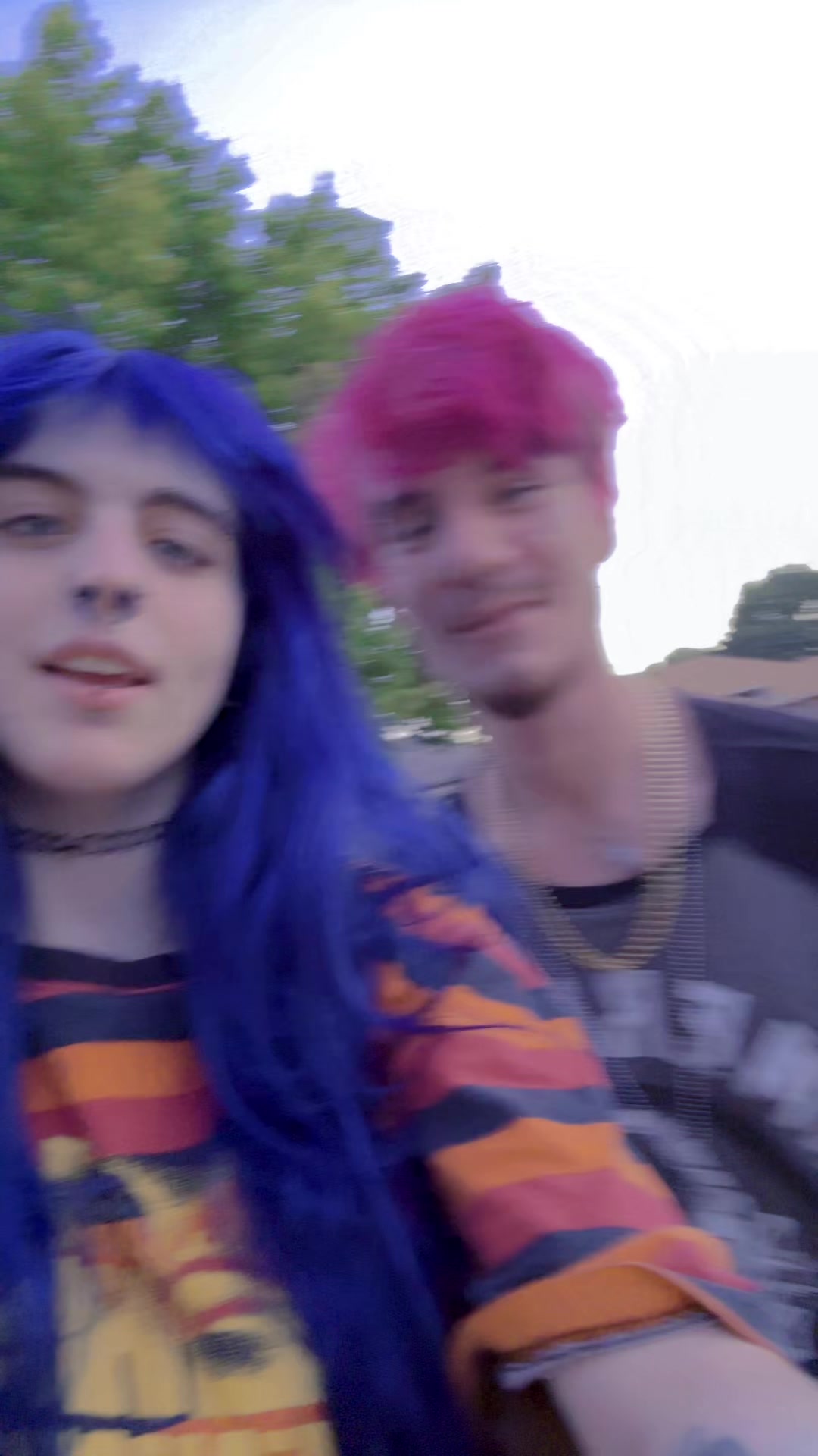 @Ez