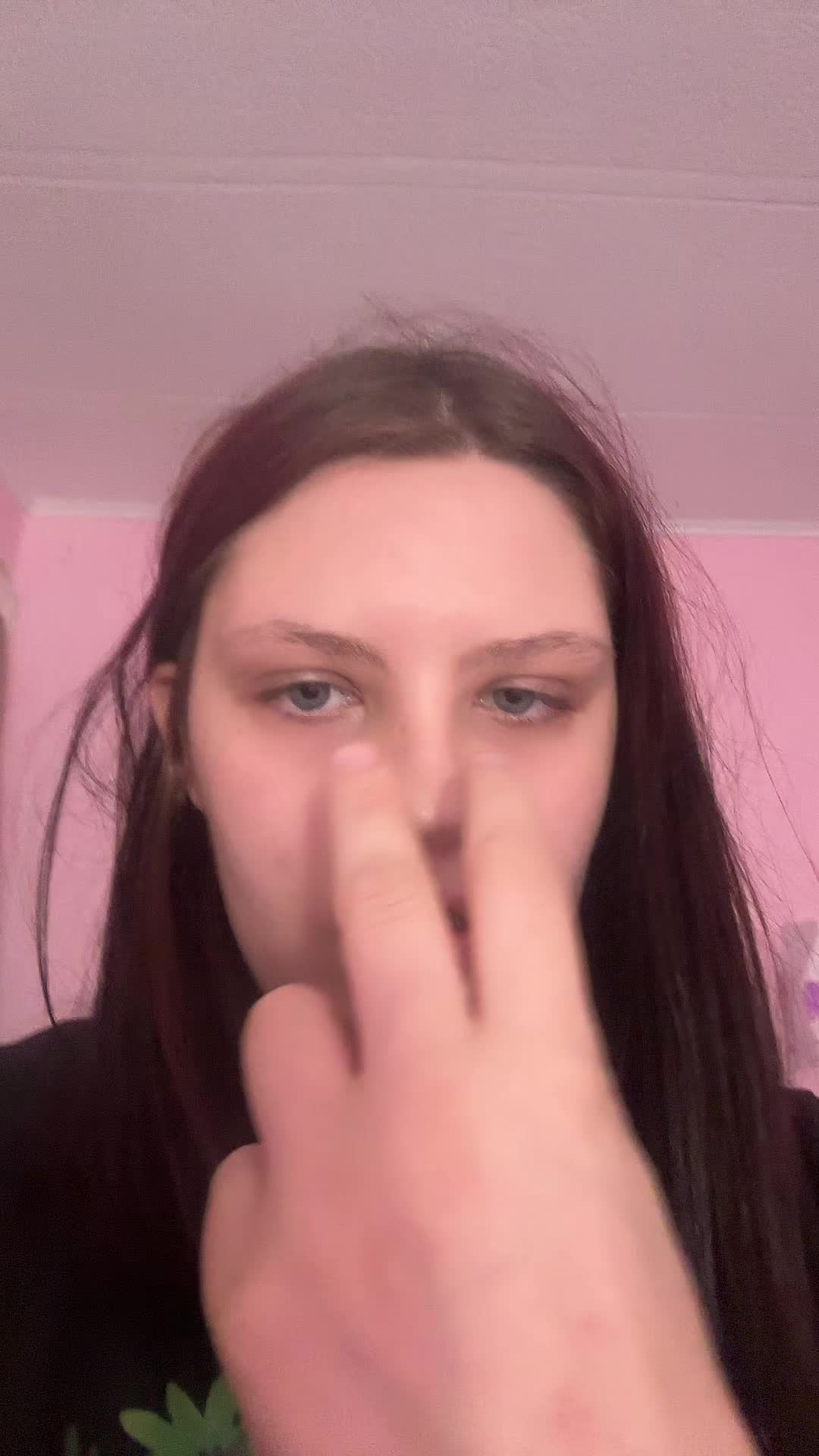 @nicole