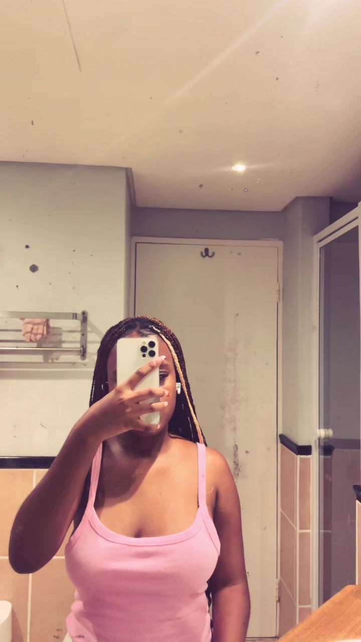@LesahTheSoftwareEngineer