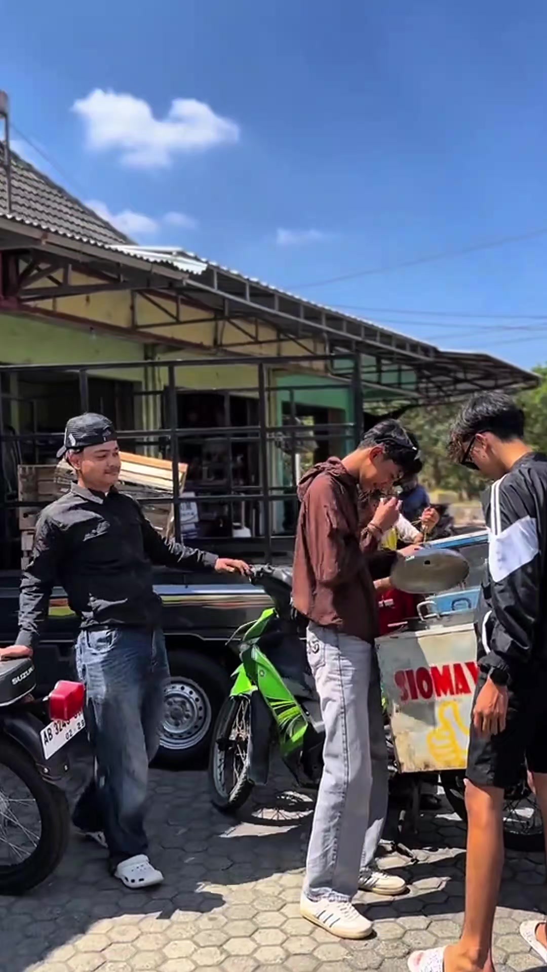 @𝙙𝙪𝙝_𝙩𝙝𝙞𝙬🕊