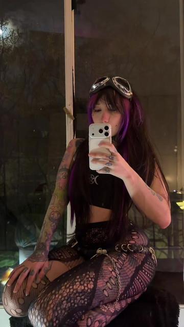 @🐰🖤