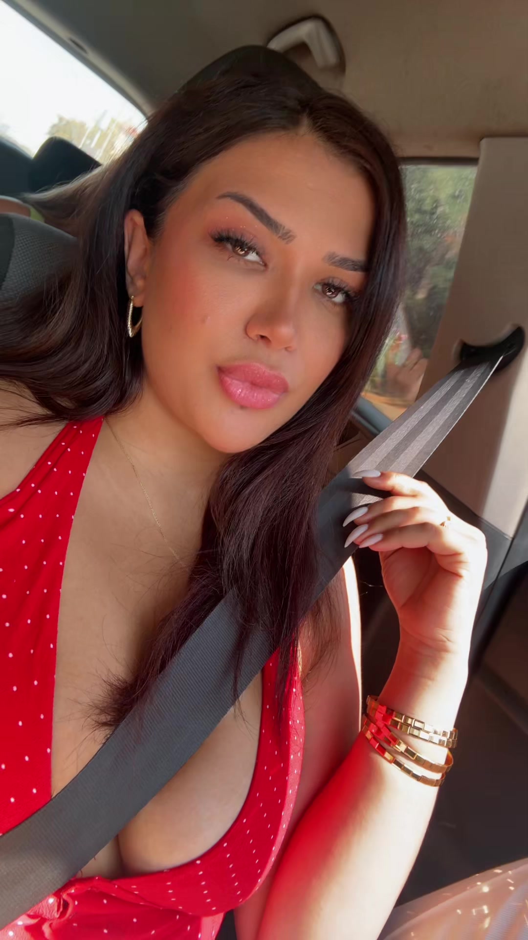 @Mahsa__eyr