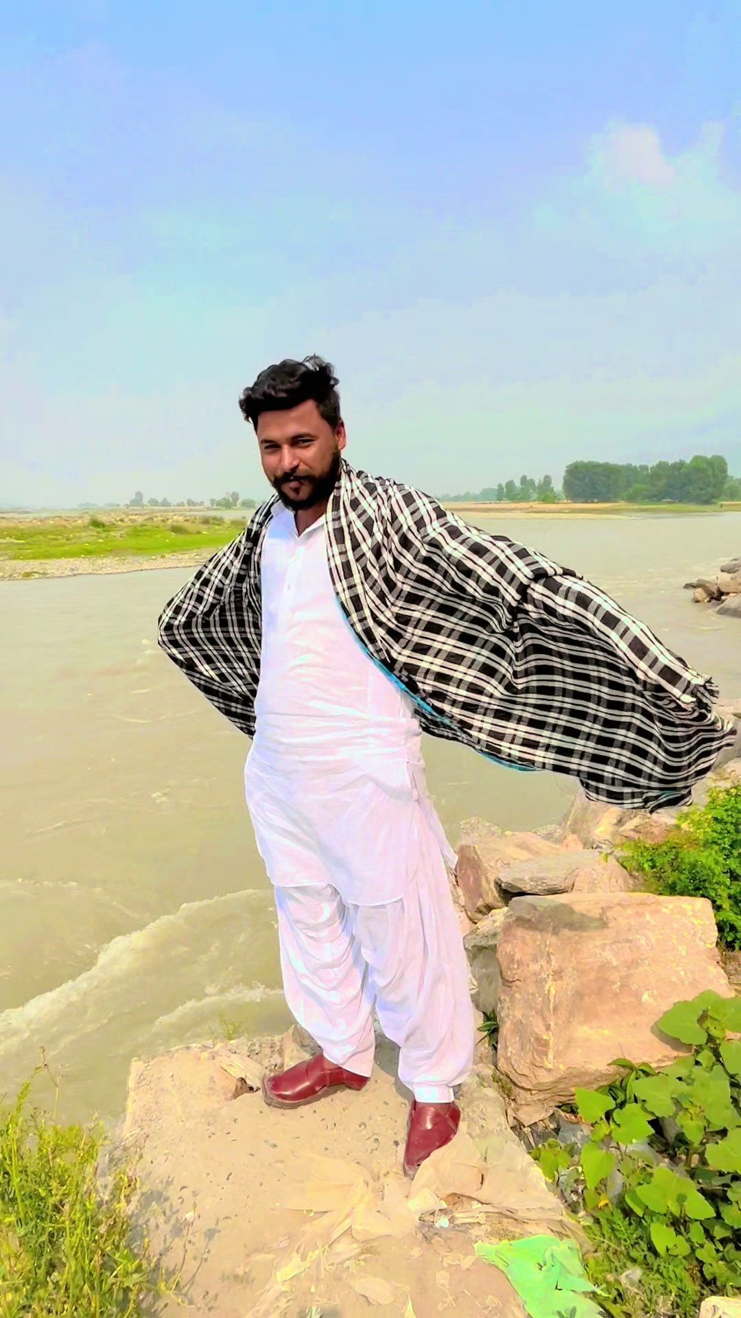 @،،♨️کنیرا🇵🇰سائیں♨️ ،،