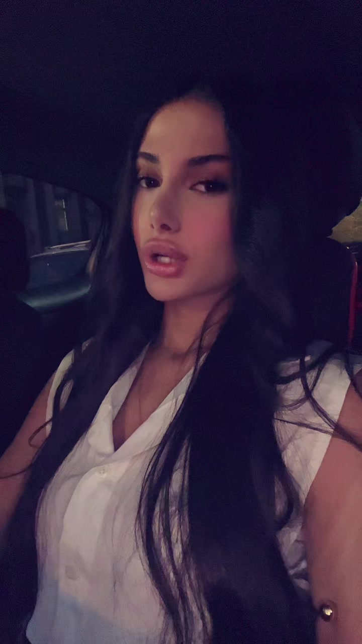 @saraborhann