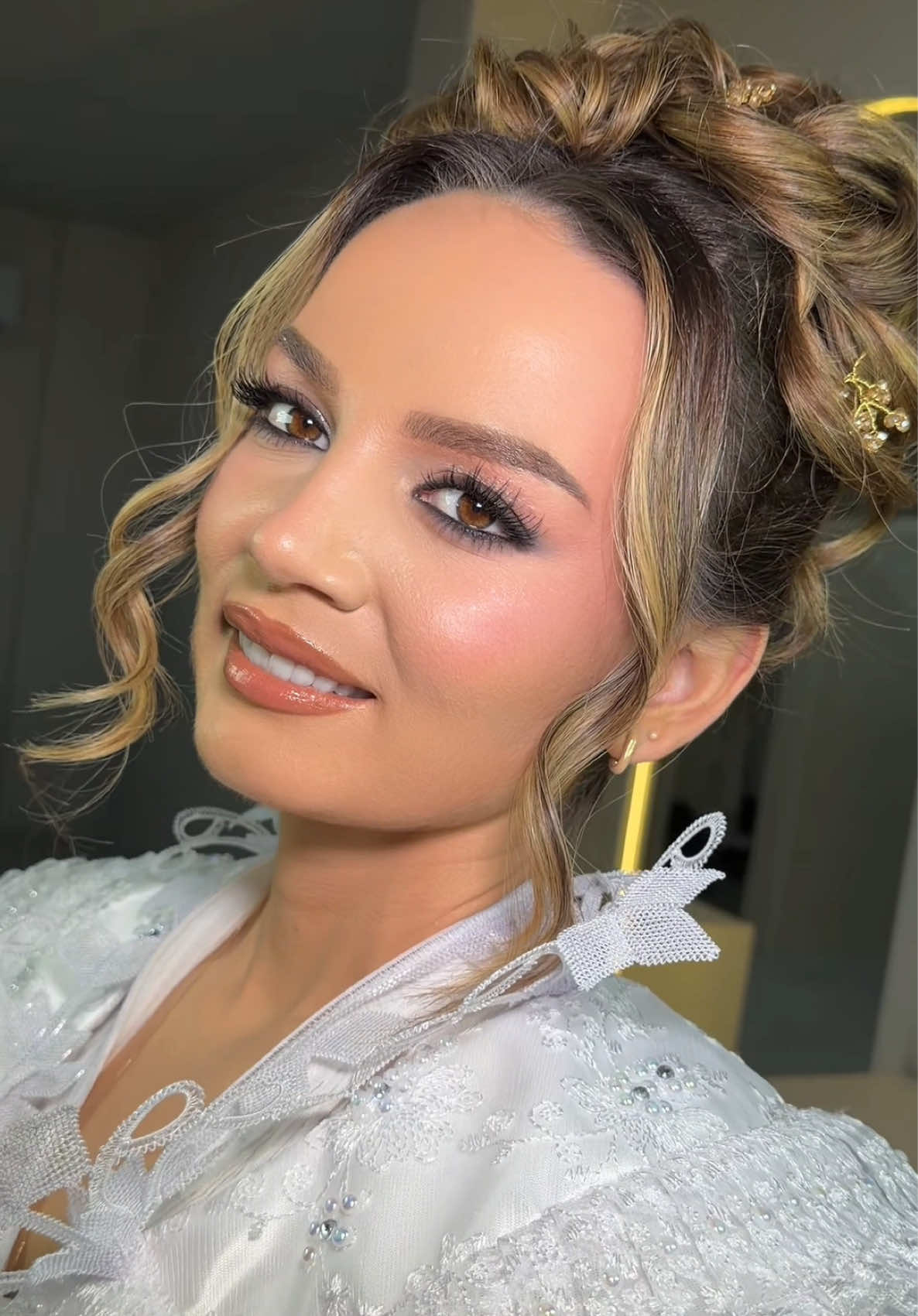 @CrenovaBeauty