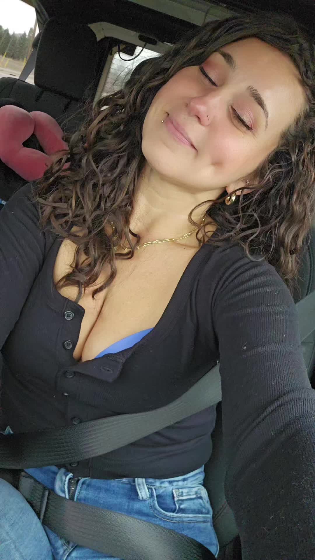 @Quirkyrn85.9®