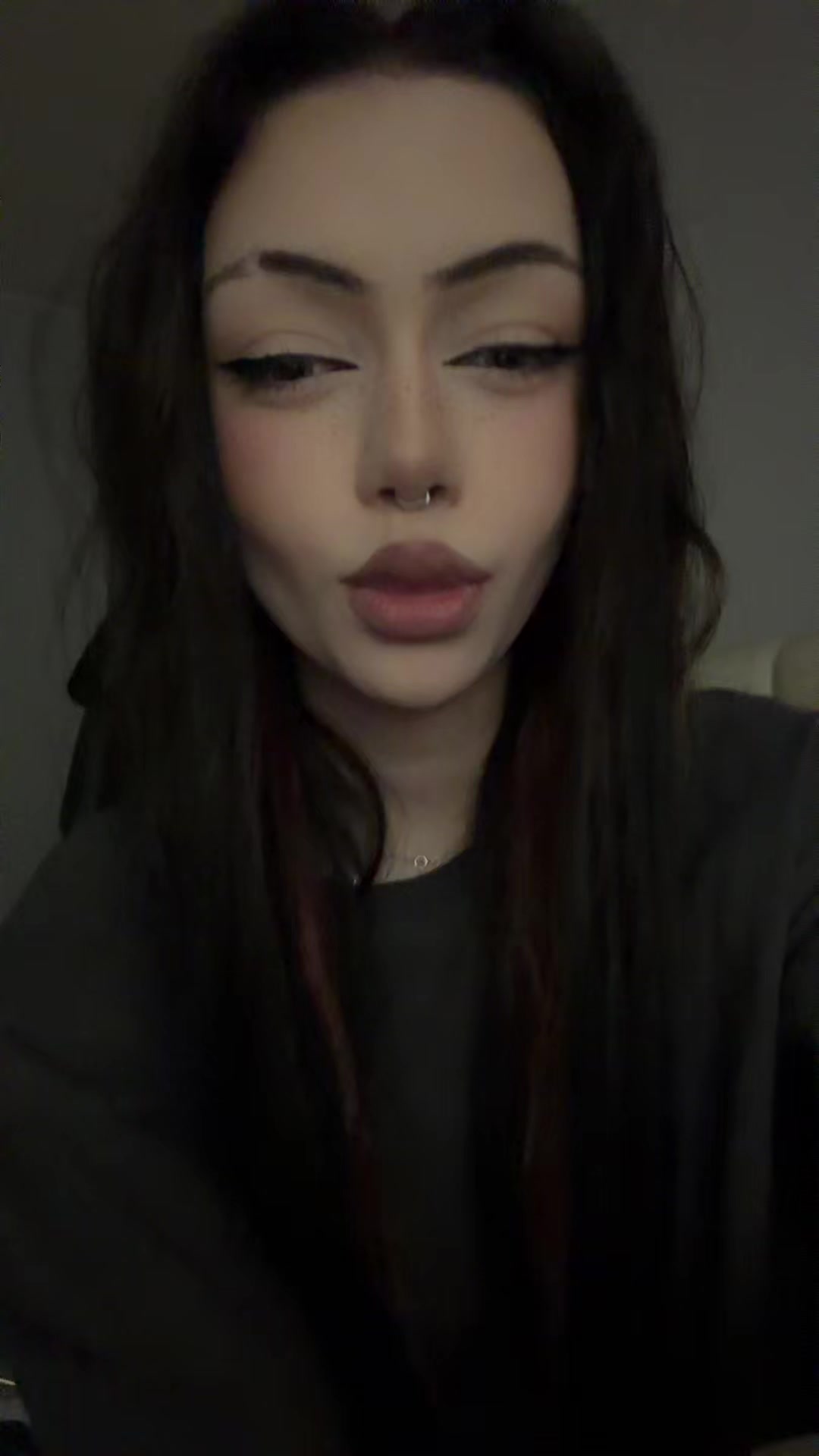 @yananavaaa