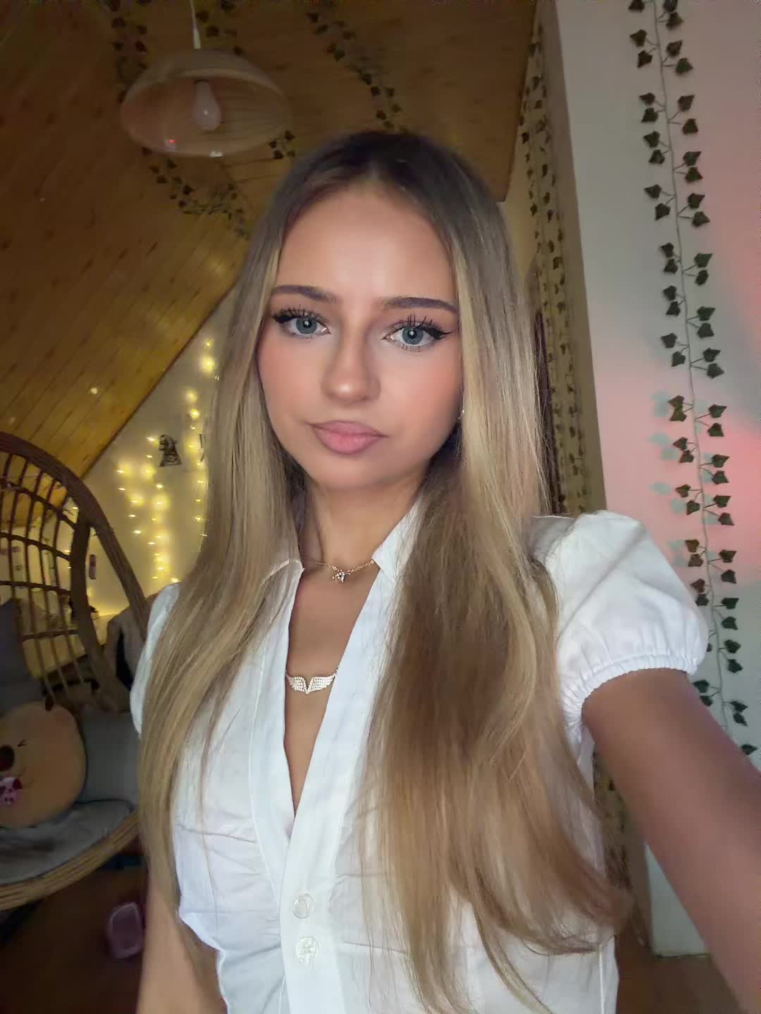 @⋆𝓞𝓵𝓪⋆