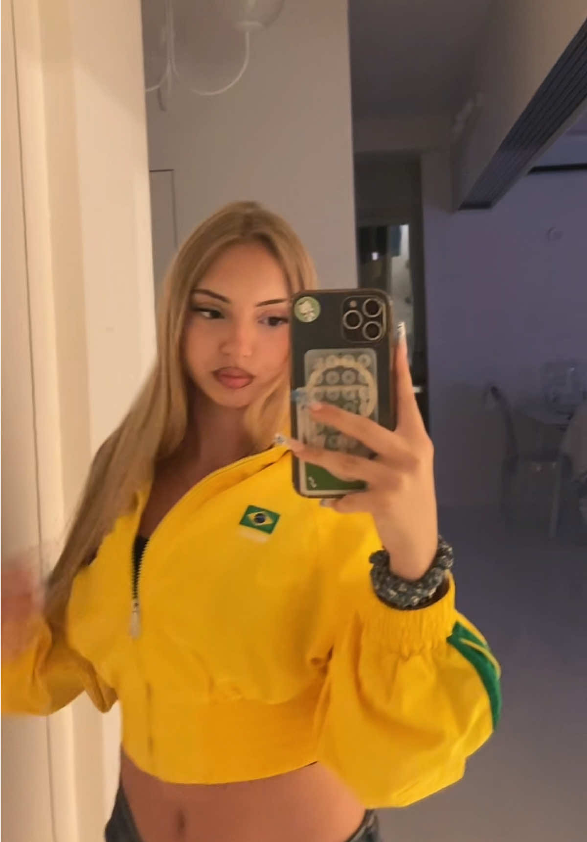 @In🧝🏼&zwj;♀️