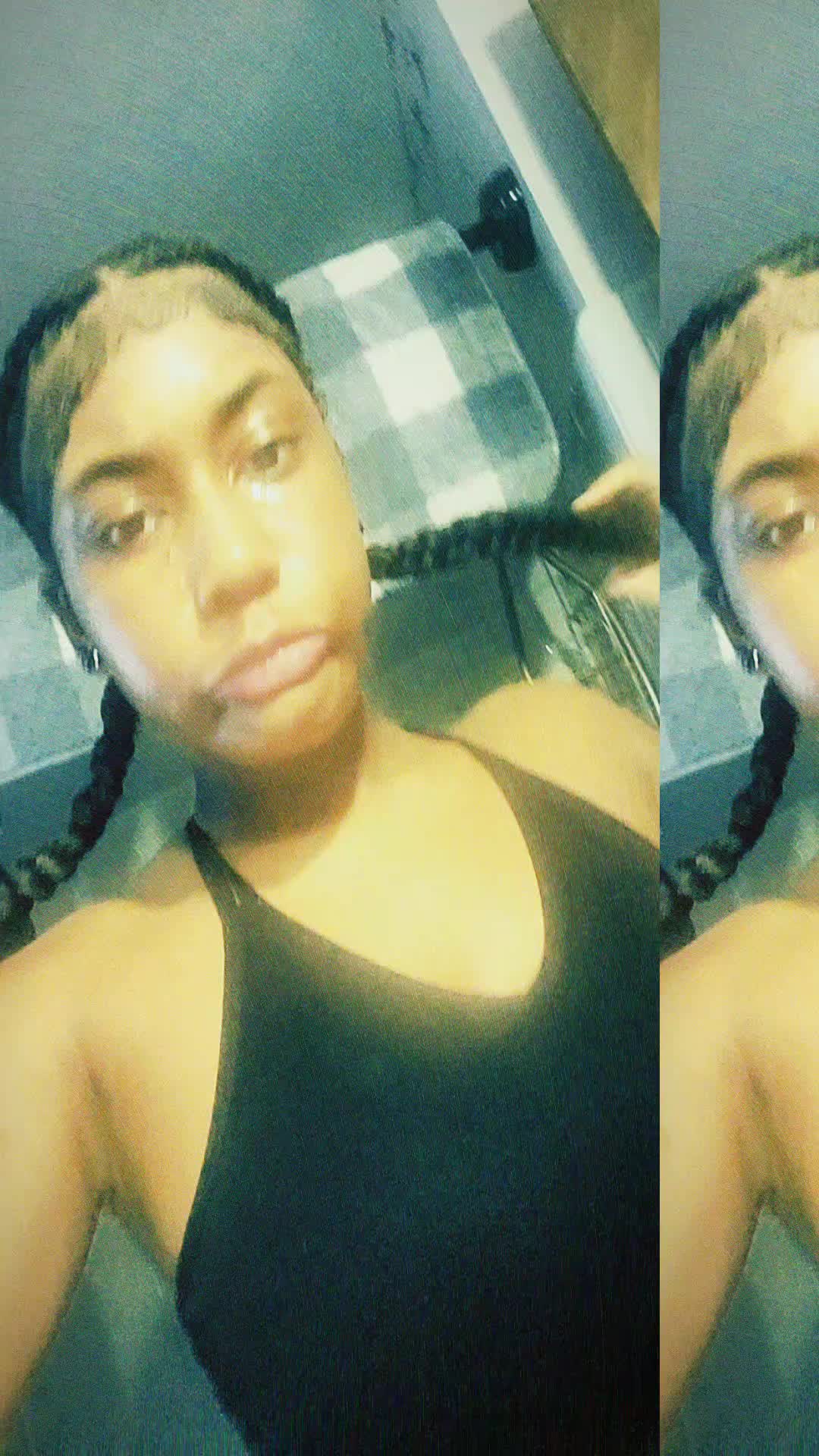 @Exclusive_Arieee