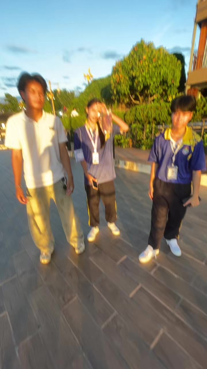 @อุ่นไอ