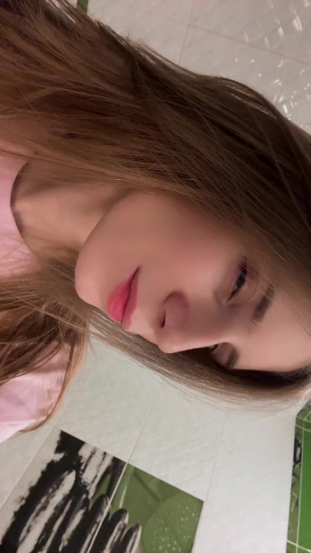 @Caroline_Grace