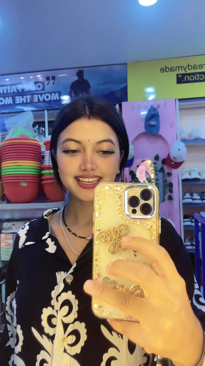 @PRIYA (🫶)