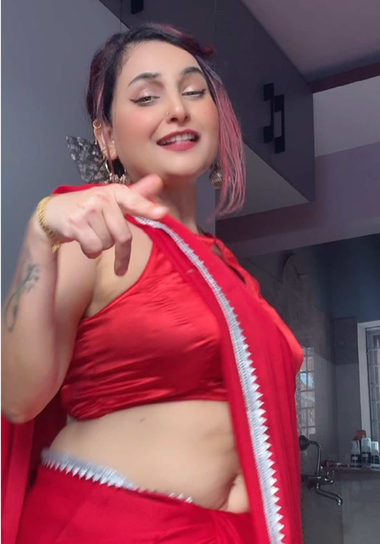 @Official_Rekha