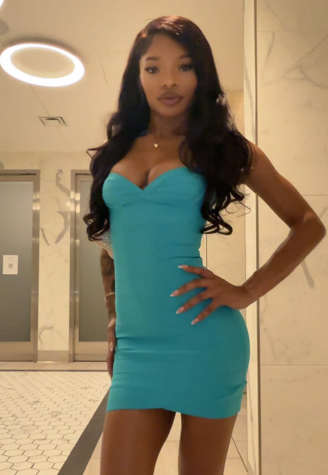 @_lashaelee