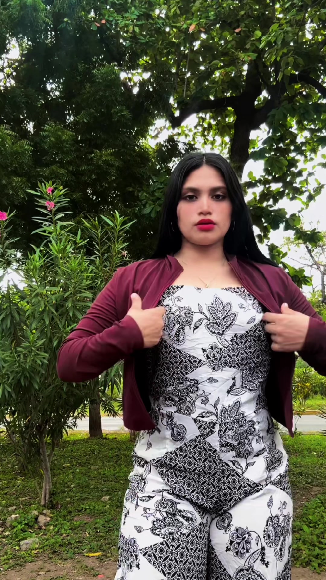 @Christine González