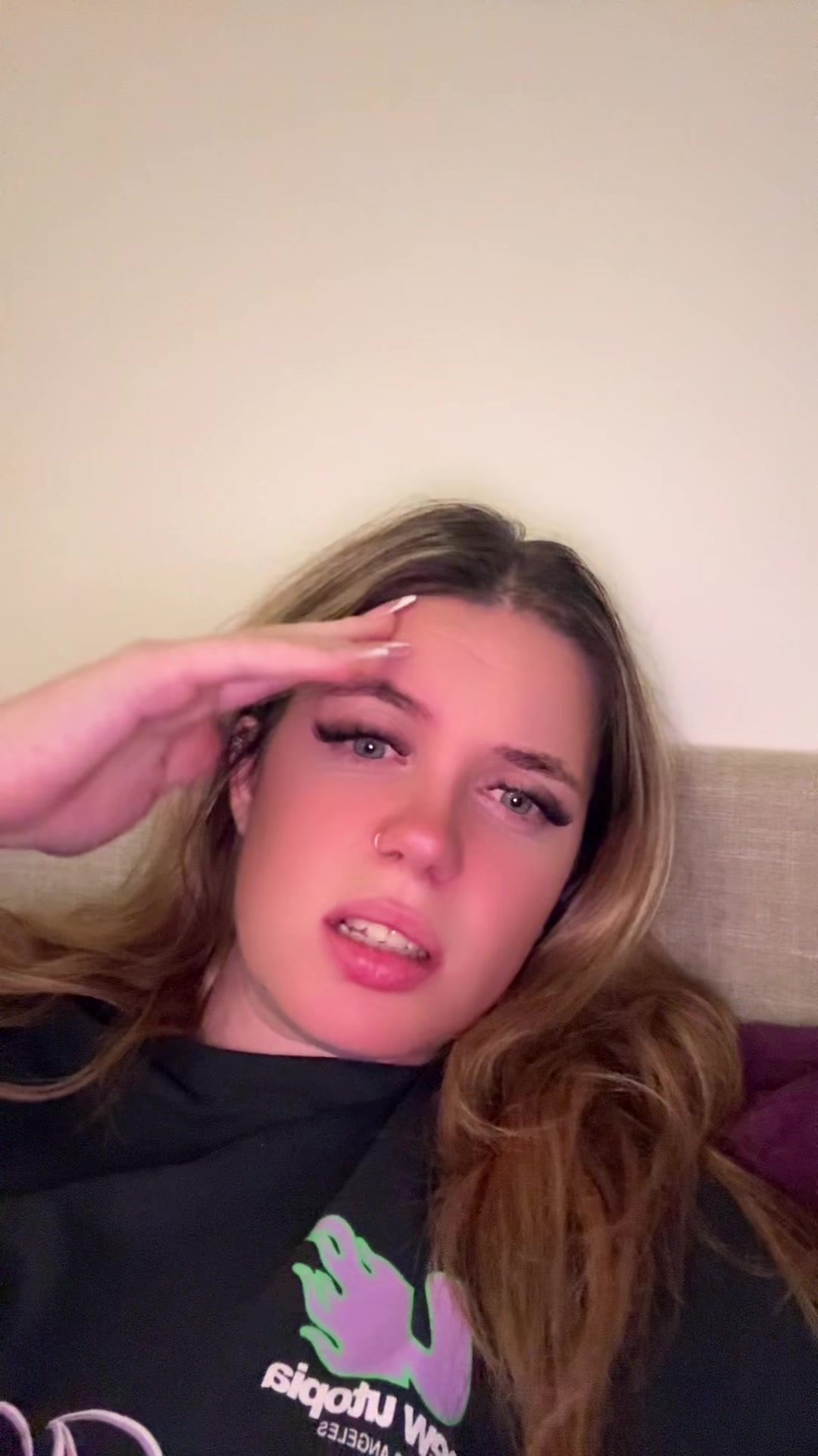 @Em𑣲