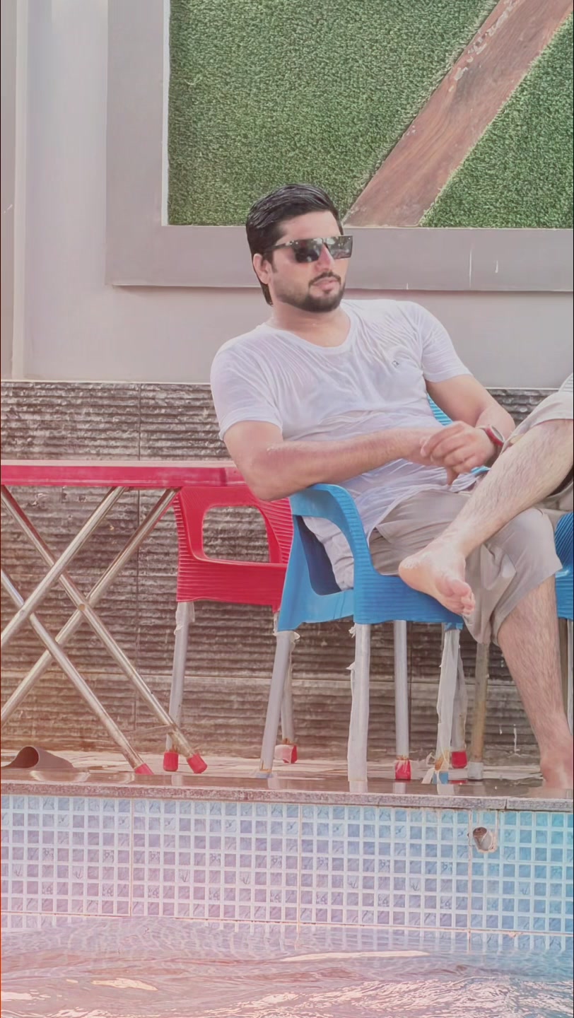 @🫴Zaheer Ryk🕊