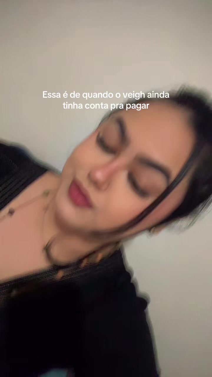 @Victória Nogueira
