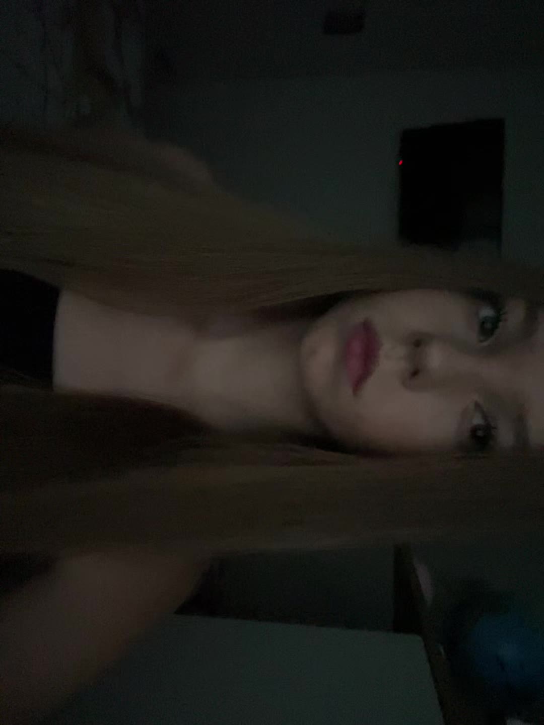 @🐩