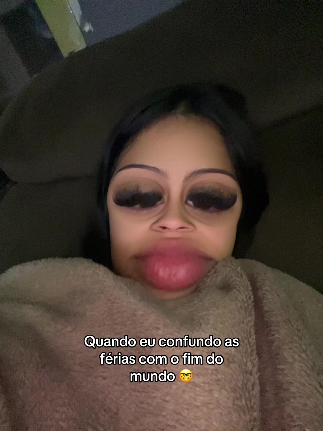 @Isinha do ghost ☹️⭐️