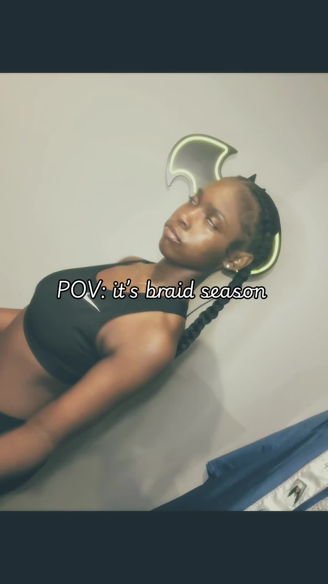 @rockoutzari_