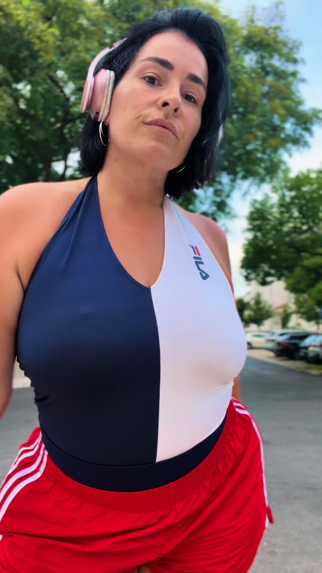 @Jessica Dub&eacute;