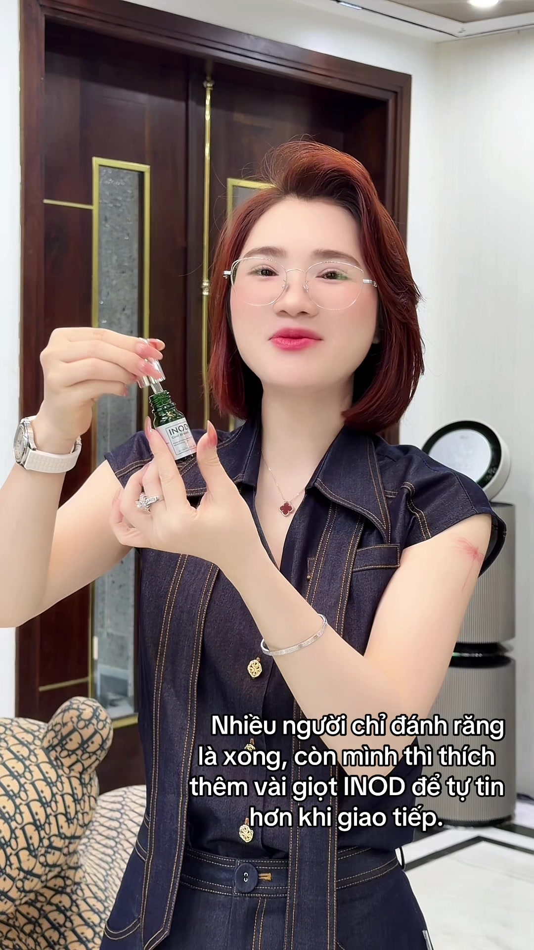 @Ho&agrave;ng Phi Huyền