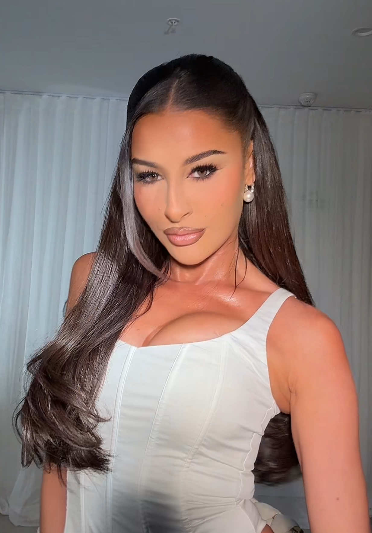 @SARAHEMILIAOFFICIAL