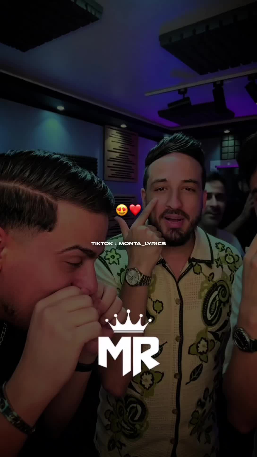 @𝙈𝙤𝙣𝙩𝙖 𝙇𝙮𝙧𝙞𝙘𝙨 🥇