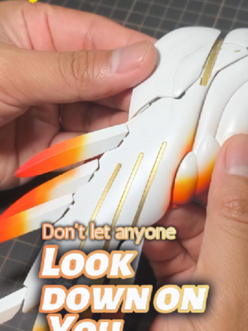 @The Mobile Suit Hangar
