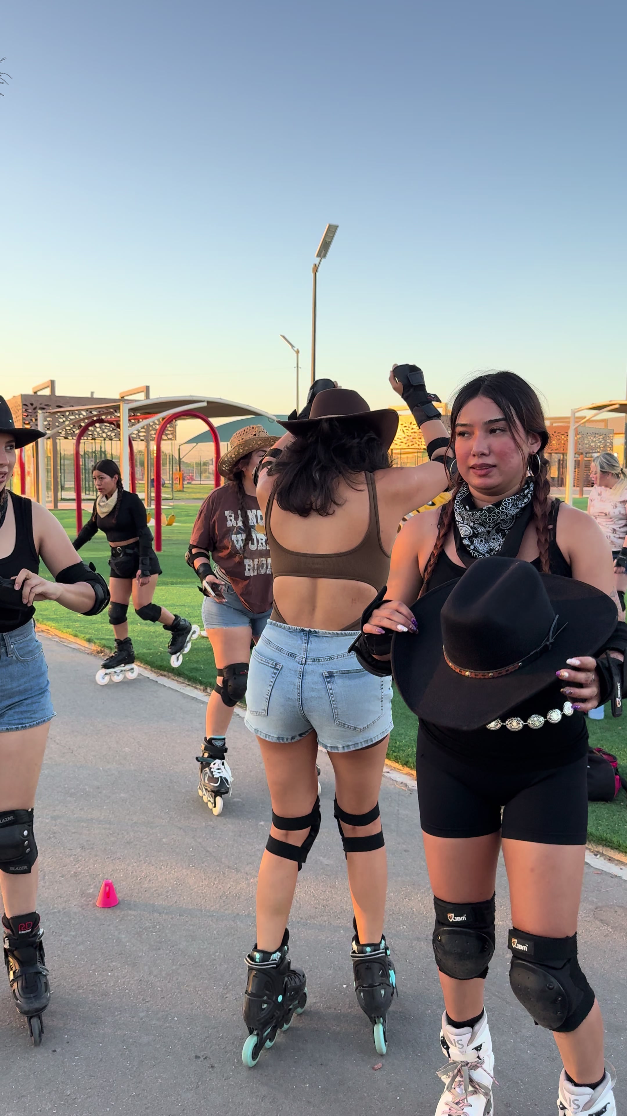 @Roller girls mxli 🛼
