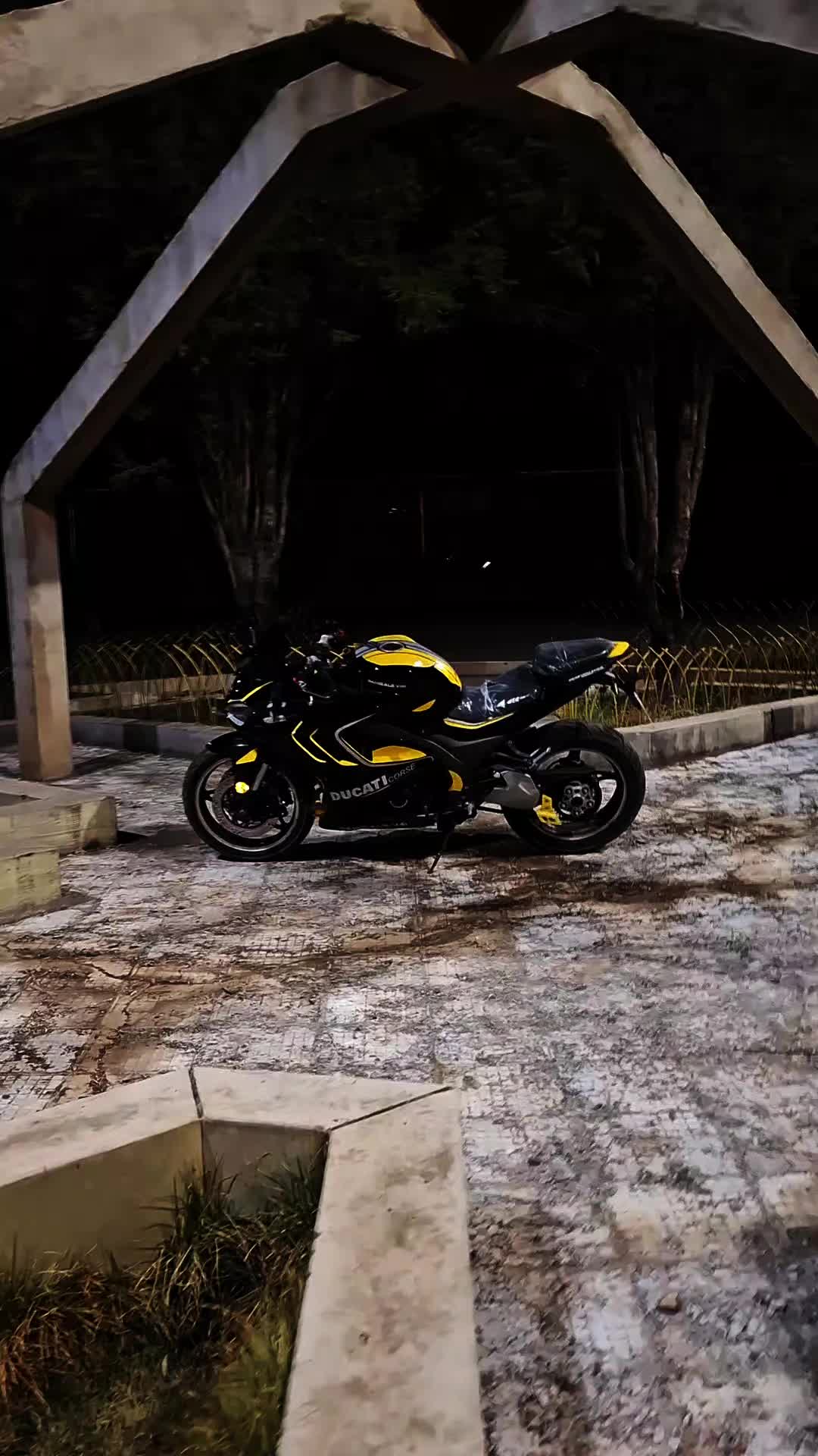 @Jhonnybbr