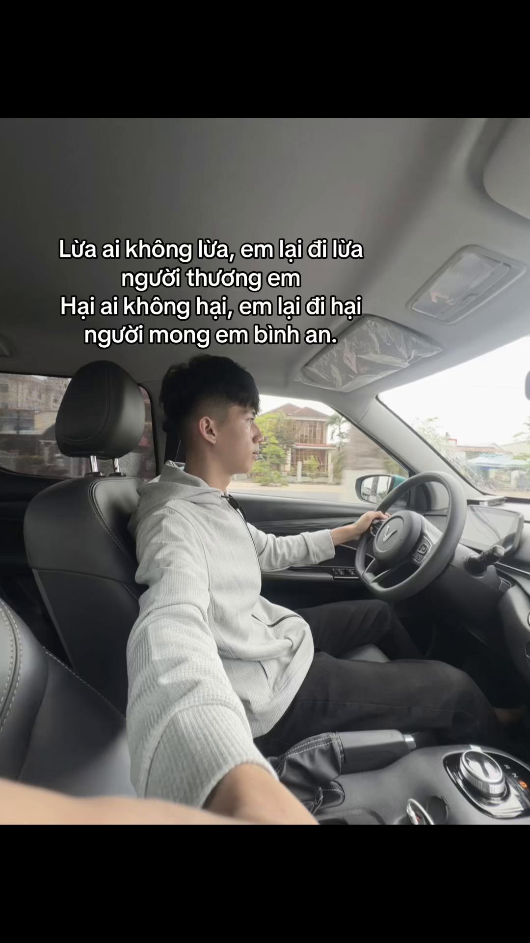 @𝑯𝒐̂̀ 𝑴𝒊𝒏𝒉 𝑸𝒖𝒂̂𝒏 𝑨𝒃