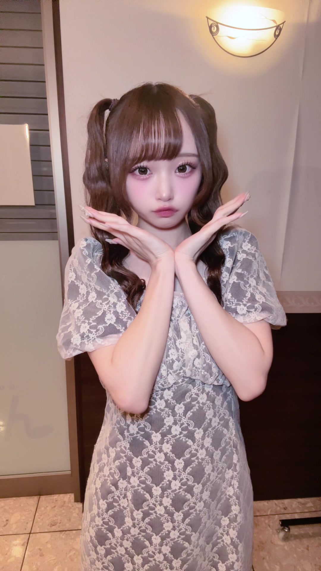 @にしのありさ